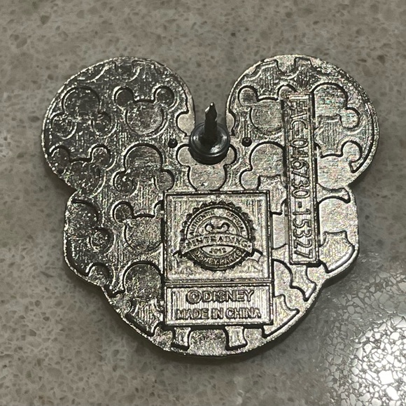 Disney Pluto Mickey Mouse Head Icon Pin - Picture 2 of 2